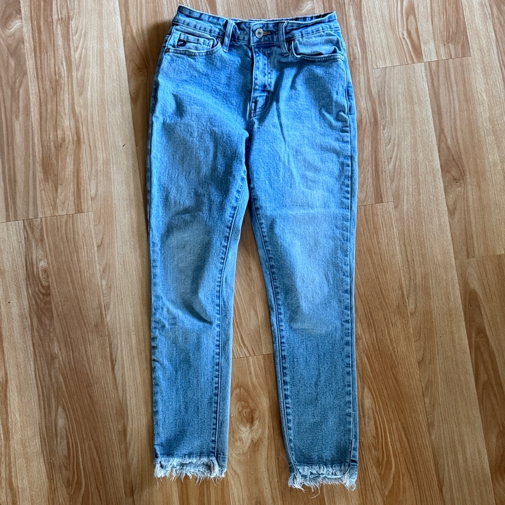 KanCan Light Blue Cropped Jeans with Frayed Ankles